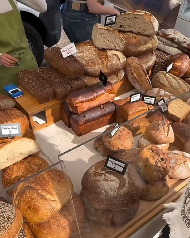 Boodschappen duur? Wacht maar tot je ziet wat ze hier voor één brood vragen